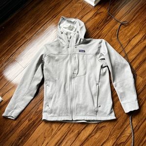 Patagonia Men’s Ukiah Hoody- medium in excellent condition